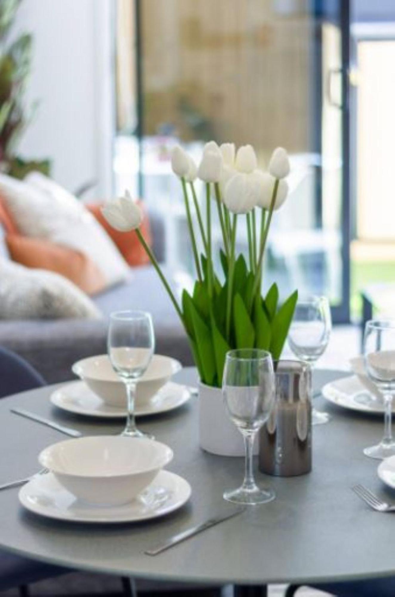 Central City Awaits 2 Bed 2 Bath With Carpark 基督城 外观 照片